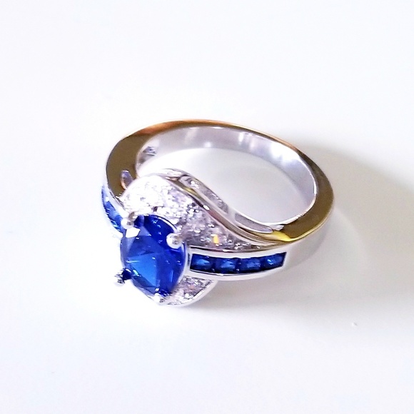 Sapphire Ring - Various Sizes - Picture 1 of 6